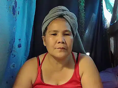 Snapshot of milagrose_rose chatting on 03-28-26, 08:58 milagrose rose online show from 03-28-26, 08:58