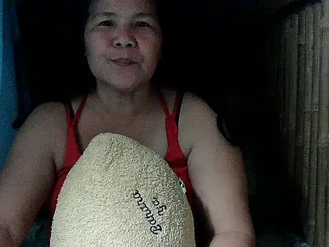 Snapshot of milagrose_rose chatting on 03-28-26, 09:03 milagrose rose online show from 03-28-26, 09:03