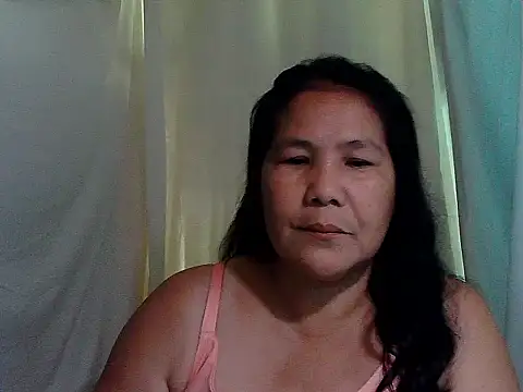 Snapshot of milagrose_rose chatting on 04-10-26, 12:16 milagrose rose online show from 04-10-26, 12:16