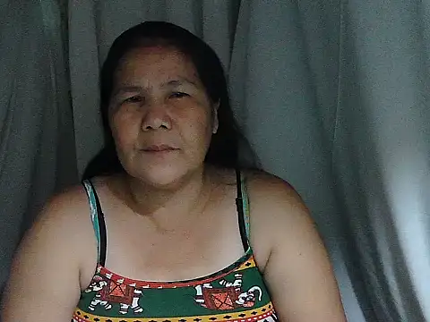 Snapshot of milagrose_rose chatting on 04-10-26, 01:38 milagrose rose online show from 04-10-26, 01:38