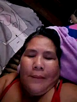 Snapshot of milagrose_rose chatting on 04-23-26, 01:13 milagrose rose online show from 04-23-26, 01:13