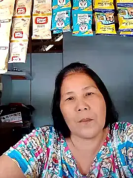 Snapshot of milagrose_rose chatting on 04-24-26, 03:20 milagrose rose online show from 04-24-26, 03:20