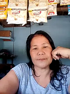 Snapshot of milagrose_rose chatting on 04-28-26, 05:56 milagrose rose online show from 04-28-26, 05:56