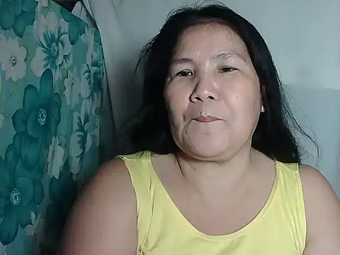 Snapshot of milagrose_rose chatting on 05-03-26, 12:49 milagrose rose online show from 05-03-26, 12:49