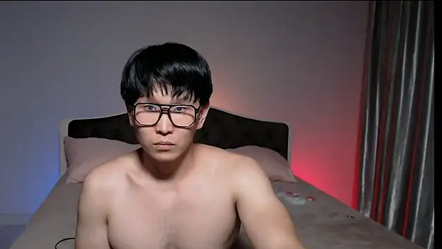 KaiChicken online show from 10-24-25, 07:43