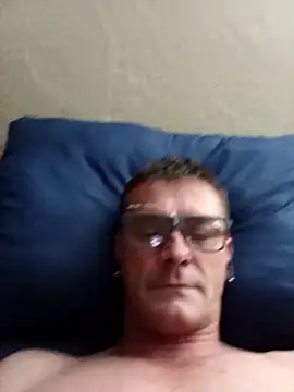 Snapshot of Rudiesny chatting on 02-07-26, 12:03 Rudiesny online show from 02-07-26, 12:03