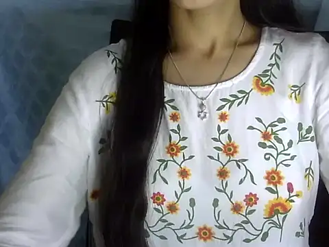Snapshot of Shazi_1 chatting on 04-24-26, 01:57 Shazi 1 online show from 04-24-26, 01:57