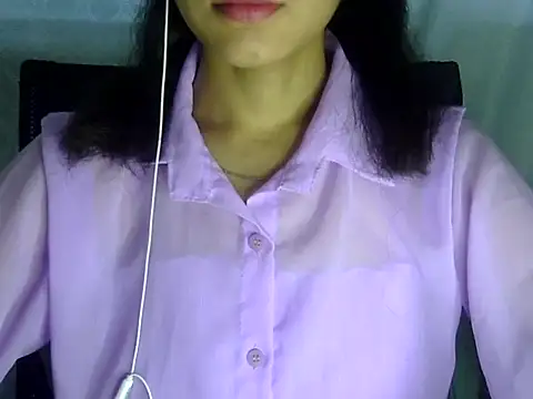Snapshot of Shazi_1 chatting on 06-18-26, 04:11 Shazi 1 online show from 06-18-26, 04:11