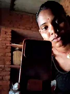 Katrina kaif143 online show from 10-04-25, 04:54