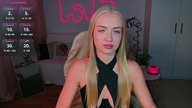 Snapshot of TessaGrays chatting on 05-29-26, 12:14 TessaGrays online show from 05-29-26, 12:14
