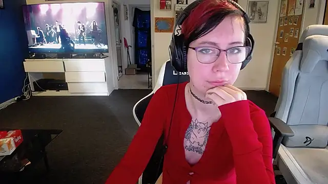 Snapshot of TattooedGirls chatting on 10-03-25, 09:39 TattooedGirls online show from 10-03-25, 09:39