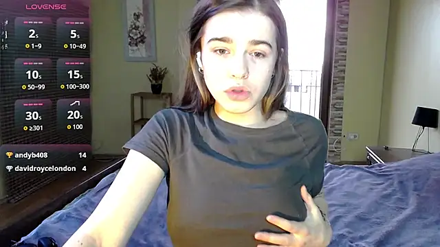 ShellyMoon  online show from 10-09-25, 02:15