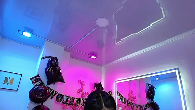 Gabriela milani online show from 10-30-25, 11:55