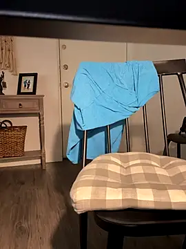 Snapshot of Beefkakey82 chatting on 10-29-25, 12:29 Beefkakey82 online show from 10-29-25, 12:29