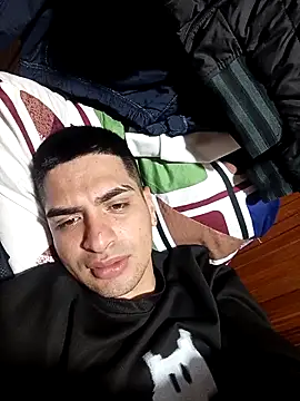 Snapshot of daniandr119 chatting on 10-04-25, 02:53 daniandr119 online show from 10-04-25, 02:53