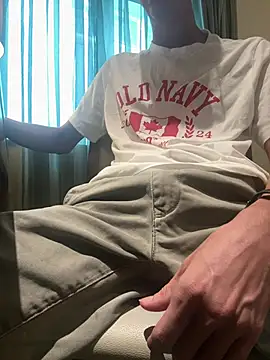 HenryLee1983-cums online show from 05-17-26, 08:45