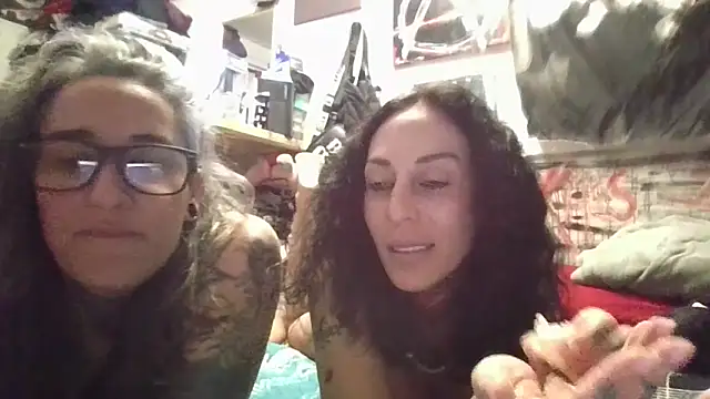 inkdhollow1 online show from 04-13-26, 02:06