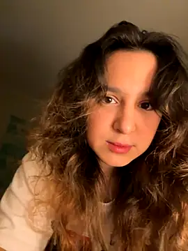 Snapshot of Luisaa_rosee chatting on 10-11-25, 11:14 Luisaa rosee online show from 10-11-25, 11:14