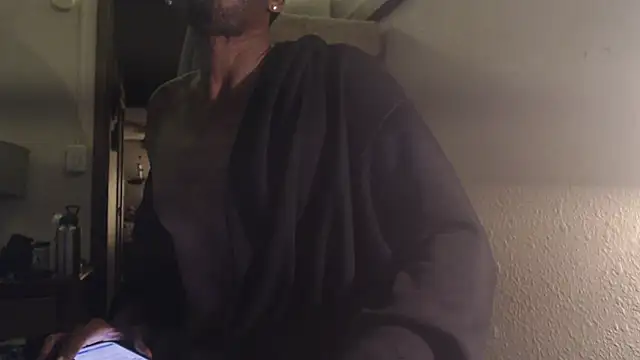 AlickleStiff online show from 10-23-25, 03:55