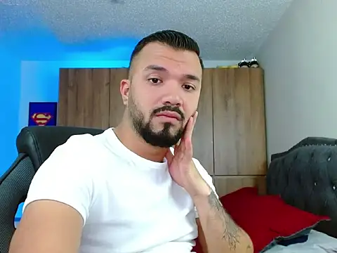 mathewv  online show from 11-29-25, 02:25