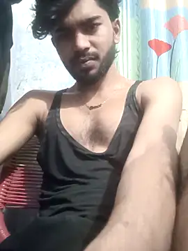 Snapshot of Hotraj24 chatting on 10-18-25, 04:59 Hotraj24 online show from 10-18-25, 04:59