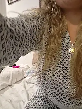 Zoe riivas online show from 05-19-26, 11:16