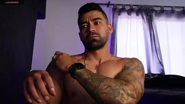 SOY MIKE online show from 10-24-25, 02:57