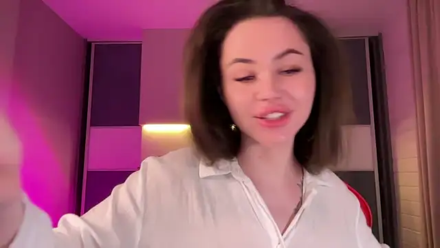 Snapshot of AlmaryKim chatting on 02-13-25, 09:17 AlmaryKim online show from 02-13-25, 09:17