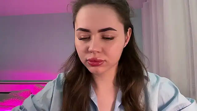 Snapshot of AlmaryKim chatting on 02-20-25, 10:04 AlmaryKim online show from 02-20-25, 10:04