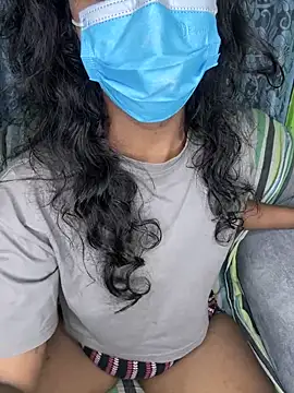 Snapshot of SukiyamaAsia chatting on 02-23-26, 04:37 SukiyamaAsia online show from 02-23-26, 04:37