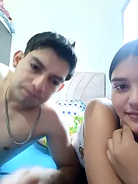 Snapshot of Milenaduley chatting on 10-16-25, 02:40 Milenaduley online show from 10-16-25, 02:40