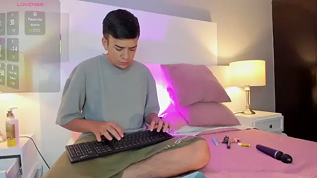 Dylan Katte online show from 12-17-25, 03:12