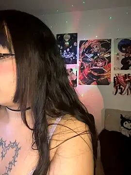 Snapshot of Hinatamoon_ chatting on 10-08-25, 05:16 Hinatamoon online show from 10-08-25, 05:16