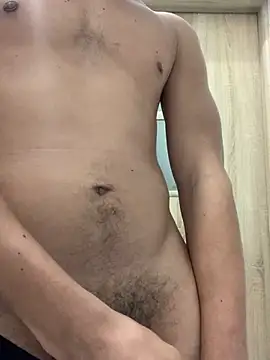 Snapshot of longitu3 chatting on 10-02-25, 09:00 longitu3 online show from 10-02-25, 09:00