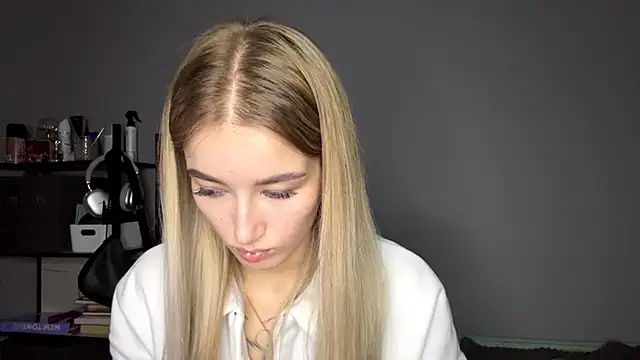 SweetCatherine online show from 10-08-25, 12:14