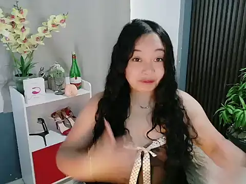 UrFavouriteCravings online show from 01-14-26, 01:33