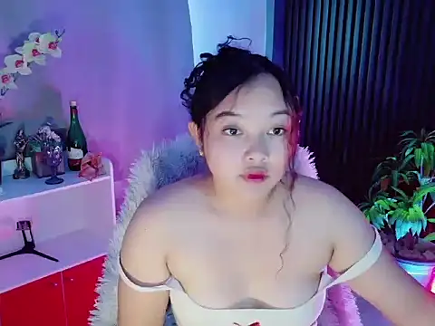 UrFavouriteCravings online show from 03-05-26, 02:29