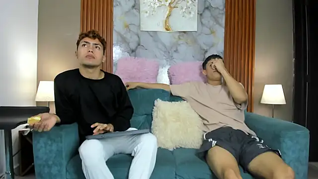 VERY HOT GUYS online show from 03-11-26, 01:39