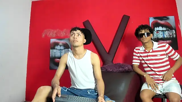 VERY HOT GUYS online show from 06-30-26, 01:23