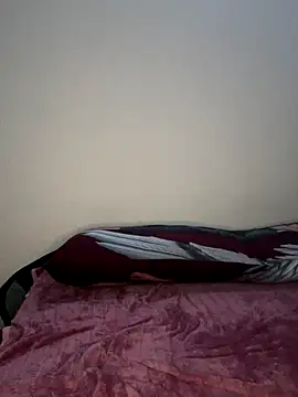 Snapshot of Amy_hemii chatting on 10-15-25, 07:14 Amy hemii online show from 10-15-25, 07:14