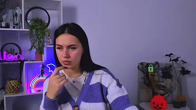 vivy star1 online show from 10-29-25, 08:32