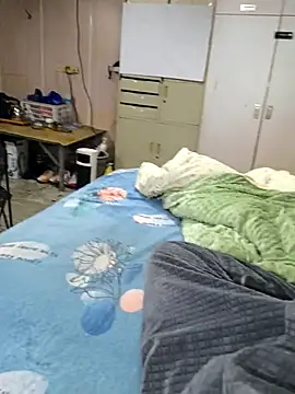 Snapshot of han515319 chatting on 02-26-26, 01:10 han515319 online show from 02-26-26, 01:10