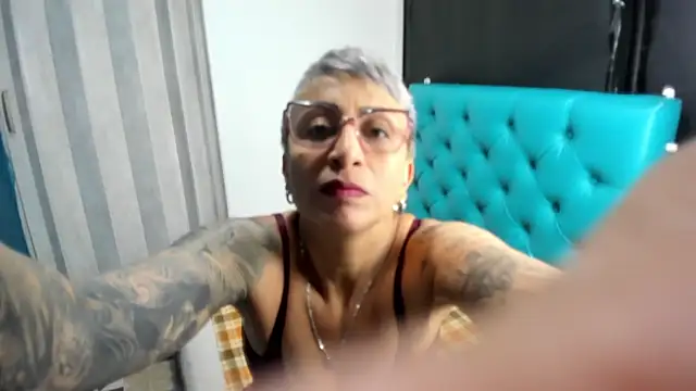 Charlotte  Gray online show from 12-15-25, 12:20