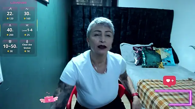 Charlotte  Gray online show from 12-18-25, 07:31