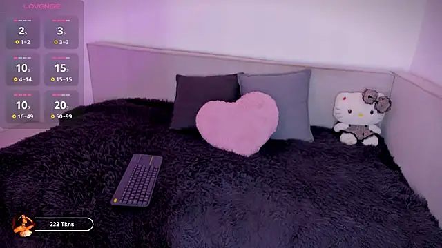 Snapshot of Samara_hale chatting on 02-26-26, 08:08 Samara hale online show from 02-26-26, 08:08