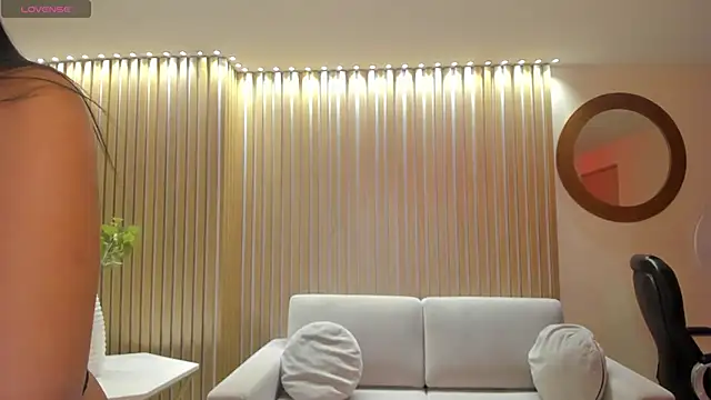 NatalieLewis online show from 05-20-26, 12:00