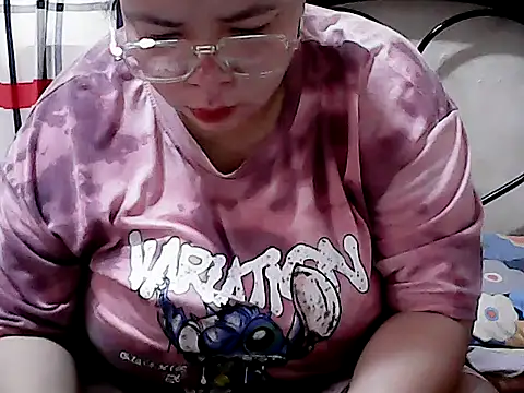 HornyPussie69 online show from 04-09-26, 11:43