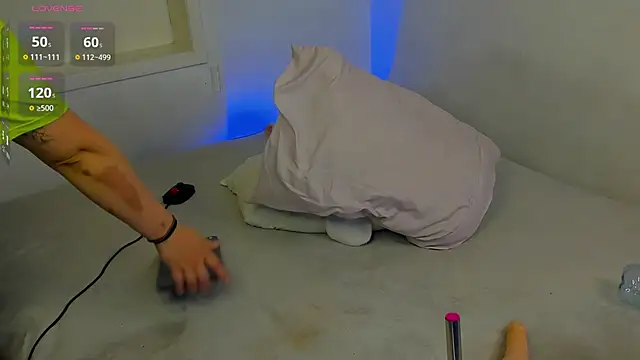 Alejarossi online show from 03-21-26, 01:26