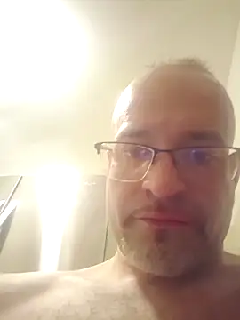 Curious9884 online show from 04-15-26, 06:37