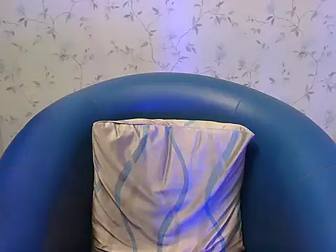 shiny-krisha online show from 12-04-25, 04:22